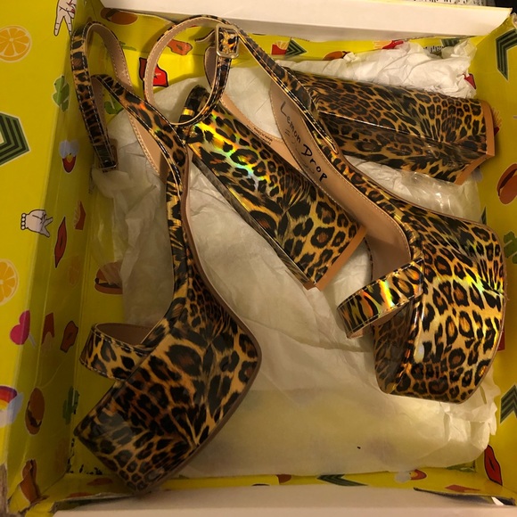 Leopard Freema Platform Heels - Picture 3 of 7